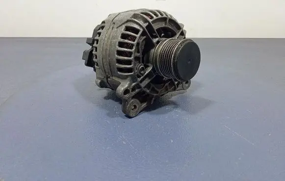 Audi A4 S4 B6 8E 8H Generator/alternator 028903028E