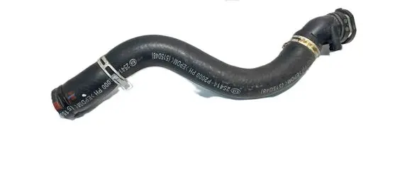 Engine coolant pipe/hose