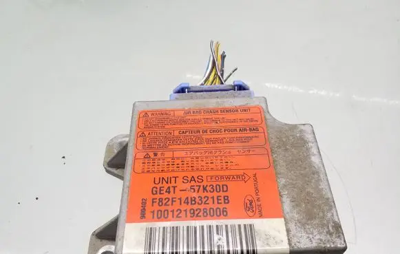 Mazda 626 Airbag control unit/module GE4T57K30D