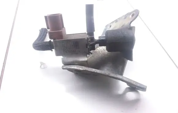 Toyota Corolla Verso E121 Turbo solenoid valve 2586064140 1846003600