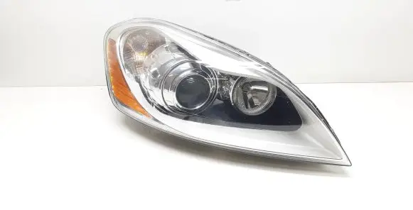 Volvo XC60 Headlight/headlamp 30763138 89902827