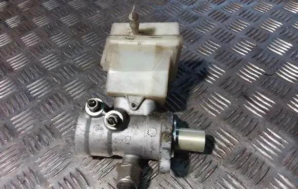 Renault Espace - Grand espace IV Master brake cylinder 8200181766A 8200181766