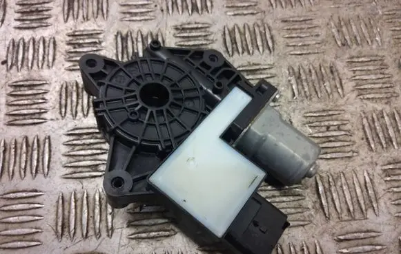 Nissan Juke II F16 Front door window regulator with motor 807506pa1a