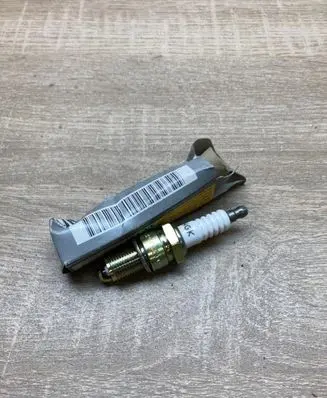 Renault Espace III Spark plug 7700860235