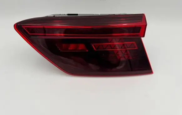 Volkswagen Tiguan Rear/tail lights 5NA945308D LP300