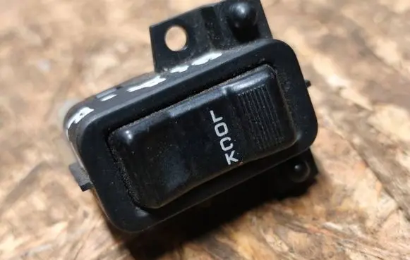 Jeep Grand Cherokee Central locking switch button 56006224