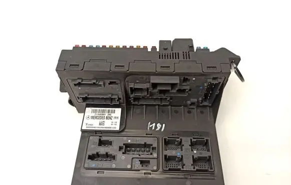Mercedes-Benz E W211 Fuse module 2115453801