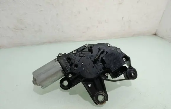 Volkswagen Caddy Rear window wiper motor 1T0955711D 121015