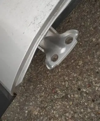 Mitsubishi Space Star Rear door lower hinge