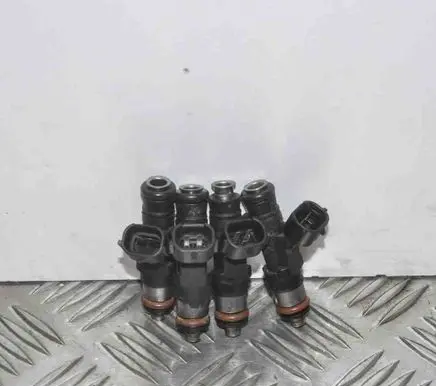 Nissan Micra Fuel injectors set 