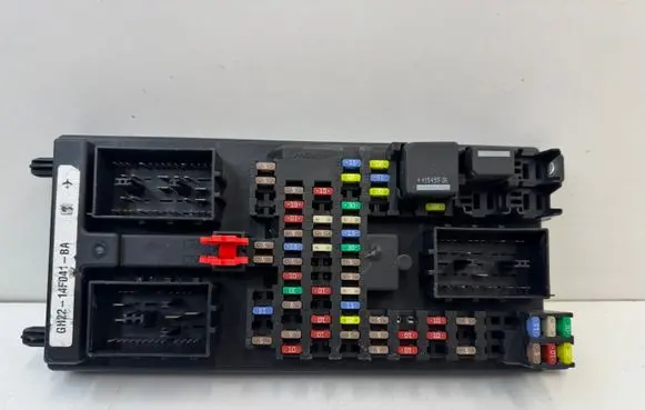 Land Rover Discovery 4 - LR4 Fuse module GH2214F041BA