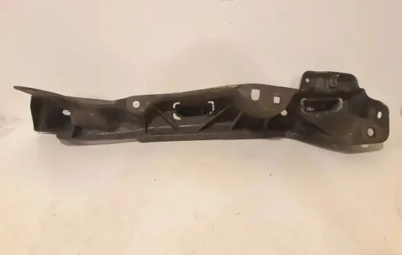 Renault Kangoo II Fender mounting bracket 8200381901