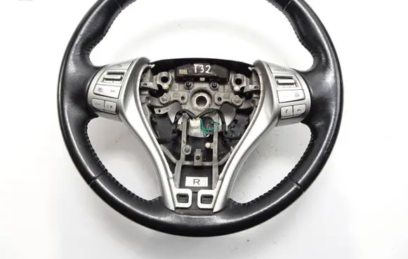 Nissan X-Trail T32 Steering wheel
