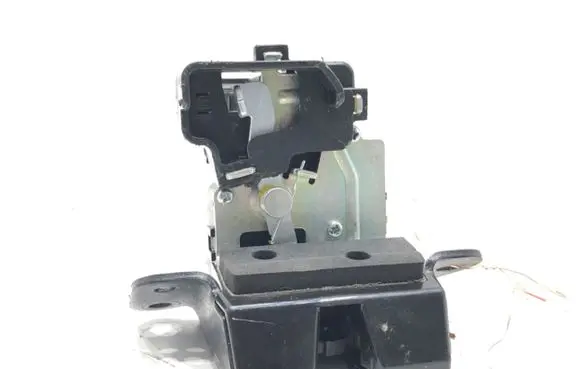 KIA Sportage Tailgate exterior lock 