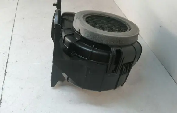 Toyota Yaris Hybrid/electric vehicle battery fan G923052040 1803011255