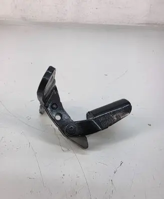 BMW X7 G07 Loading door lower hinge 7463529