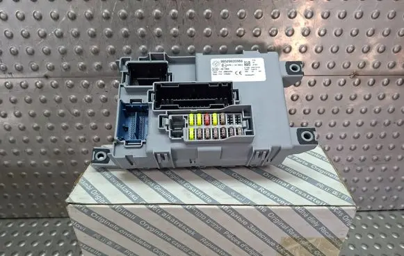 Fiat Punto Evo Fuse box set S26340073 00520035980