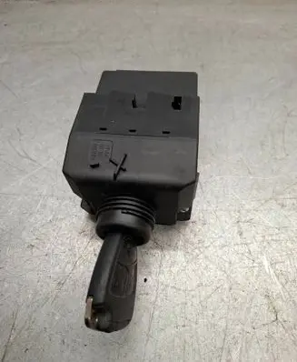 Mercedes-Benz C W203 Ignition lock 2035450508 33002105 33002106
