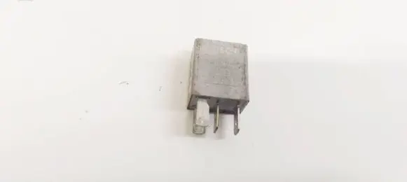 Volkswagen PASSAT B6 Other relay 1K0951253 V23374-A1601-X004
