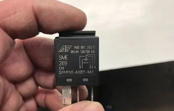 Volkswagen Sharan Other relay 7M0951253C