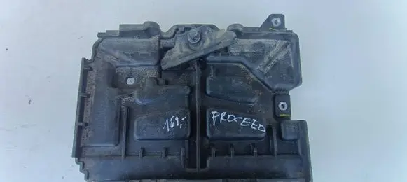 KIA Pro Cee'd III Battery box tray 3150J7000