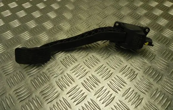 Peugeot 5008 Accelerator throttle pedal 9671417080 T4258