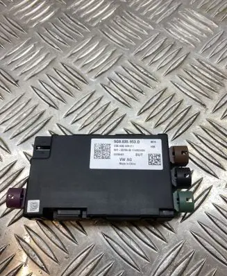 Volkswagen PASSAT B8 USB control unit 5G0035953D