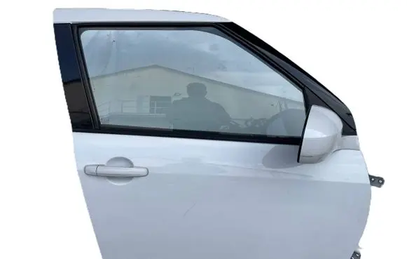 Suzuki Swift II Front door