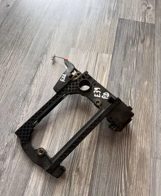 BMW 5 E39 Front door exterior handle/bracket 