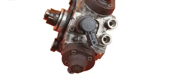 Volvo S80 Fuel injection high pressure pump 0445010618 D5244T14