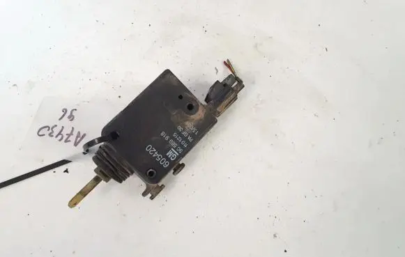 Opel Astra G Central locking motor 90589918 1101215