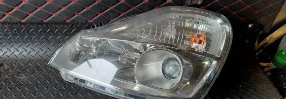 Renault Modus Headlight/headlamp 8200658385
