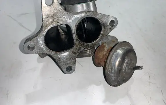 Honda FR-V Throttle valve JT7HC