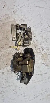 Volkswagen Multivan T4 Loading door lock 