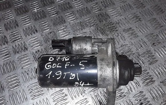 Volkswagen Golf V Starter motor 