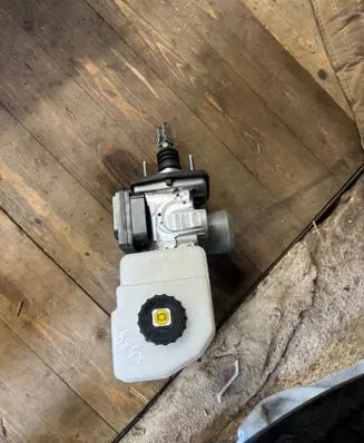 Toyota bZ4X Brake system control unit/module 4721042620