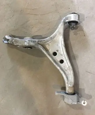 Mercedes-Benz GL X166 Front lower control arm/wishbone 16604 A1663300207