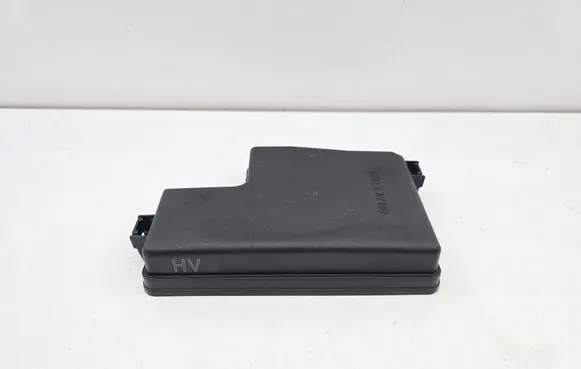 Lexus NX Fuse box cover 8266278130