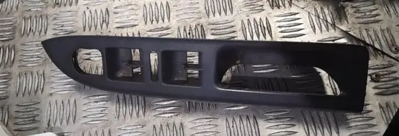 Volkswagen Golf Plus Front door window switch trim 5m2867372b