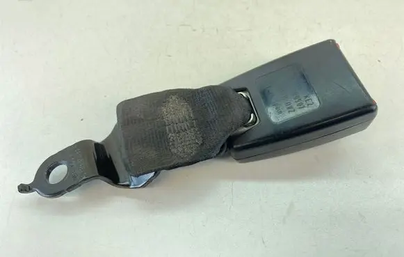 Volkswagen Cross Touran I Rear seatbelt buckle 1T0857739B 3D0507