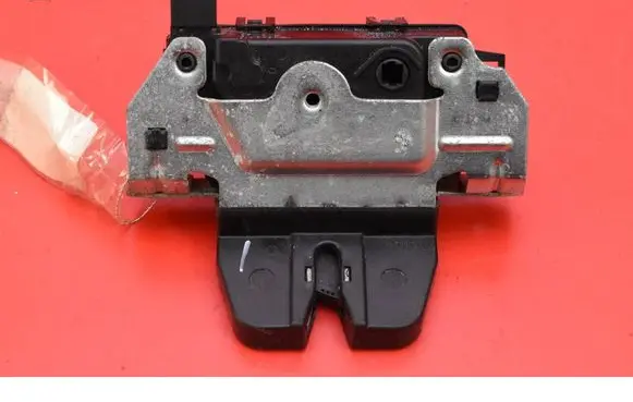 Opel Astra H Tailgate/trunk/boot lock/catch/latch 495058724