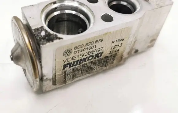 Skoda Fabia Mk3 (NJ) Air conditioning (A/C) expansion valve 6C0820679 DT401001