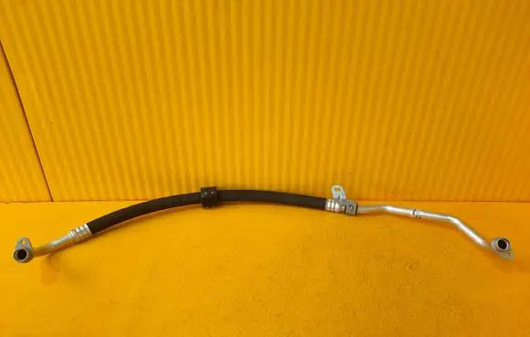 Renault Kangoo II Air conditioning (A/C) pipe/hose 924543526R