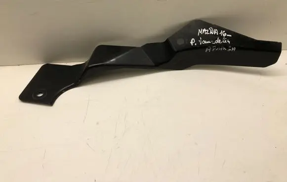 Mazda 3 III Other engine bay part