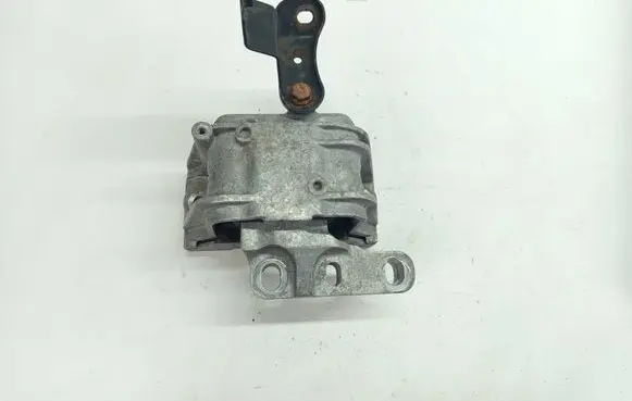 Engine mount bracket