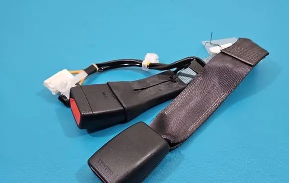 Lexus CT 200H Rear seatbelt IMPRK1523350
