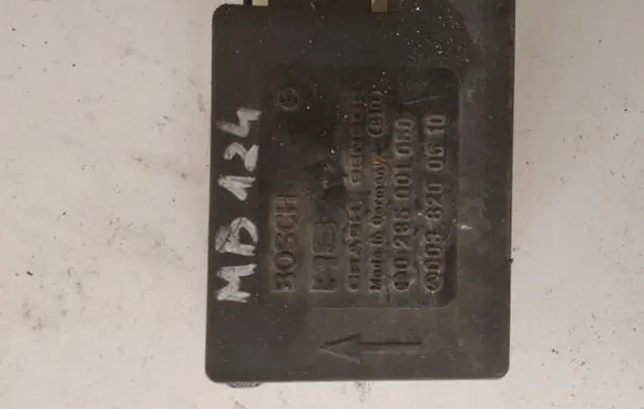 Mercedes-Benz E W124 Airbag control unit/module 0285001050 0038200610