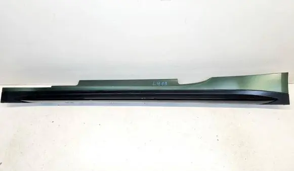 BMW M4 G82 G83 Front sill (body part) 51778084409
