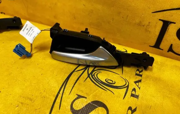 Mercedes-Benz GLS X166 Front door interior handle A1667600561 A0009066900