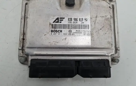 Volkswagen Sharan Engine control unit/module 038906019NA 0281011822